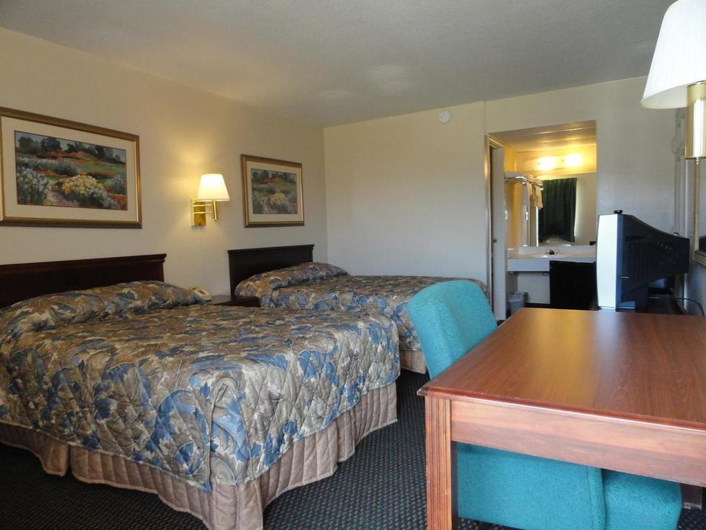 Motel Red Carpet Terre Haute